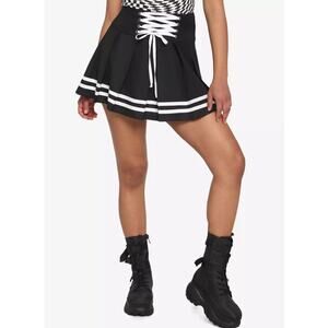 Hot Topic Black & White Lace-Up Pleated Skirt Women's Size Large Goth Emo Punk
